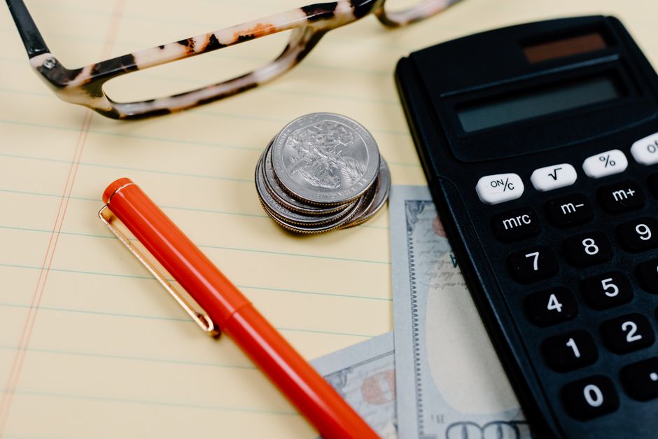 A chart comparing the three website pricing tiers and what each includes